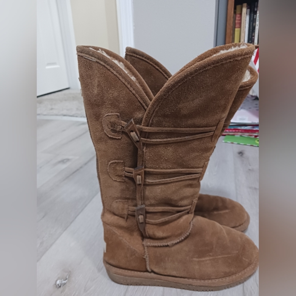 Bearpaw "Lace Up" Boots! - Picture 3 of 7